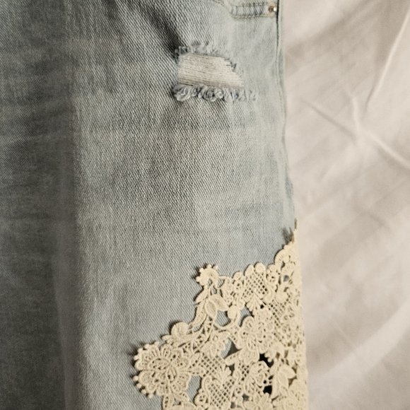 Jessica Simpson Light Blue Jean Shorts with Cream Lace - Picture 2 of 3
